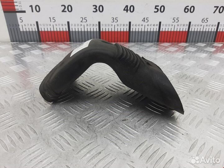 Патрубок воздушного фильтра Ford Kuga 2011