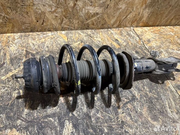 Амортизатор подвески Mercedes Vito 639 2.2 CDI