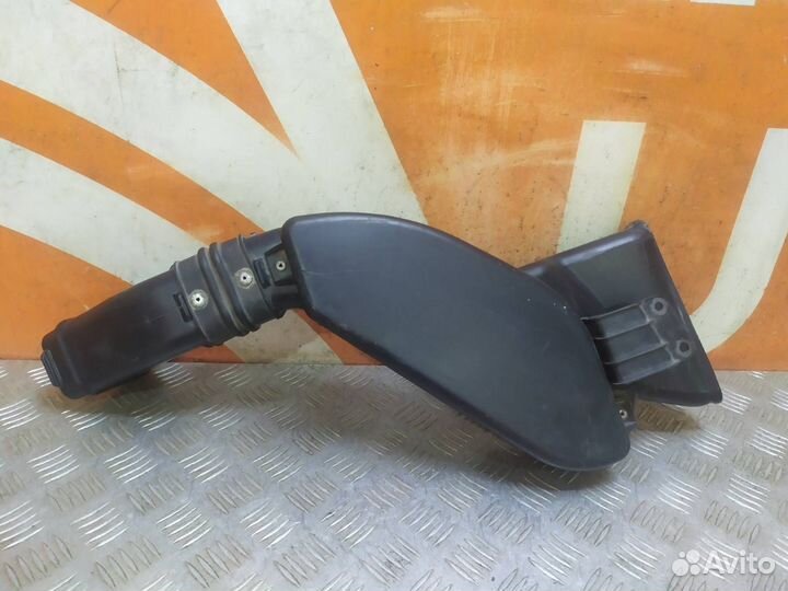 Патрубок воздушного фильтра Mitsubishi Outlander 2