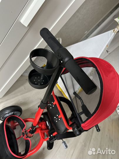 Трехколесный велосипед с ручкой kreiss