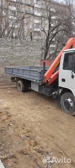 Isuzu Elf (N-series) с КМУ, 2011