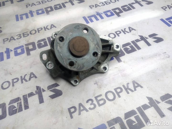 Помпа Toyota Noah AZR60 1azfse 2002