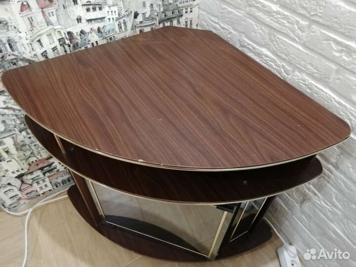 Тумба под телевизор угловая