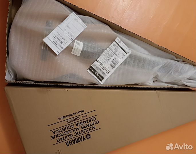 Классическая гитара yamaha c40