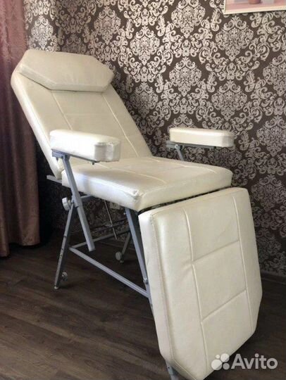 Косметологическое кресло 