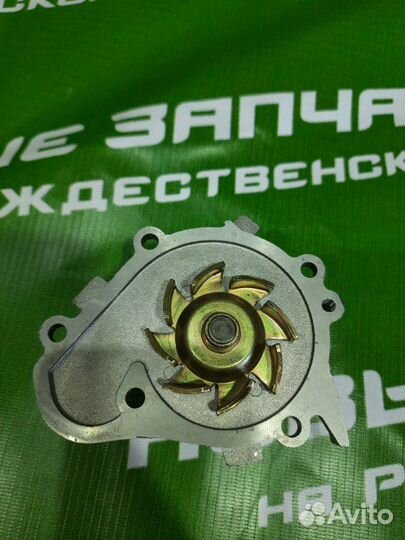 Водяной насос охлаждения Nissan March хэтчбек 1990