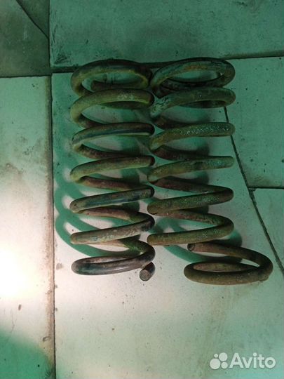 Фольксваген транспортёр т2 т3 пружина передняя