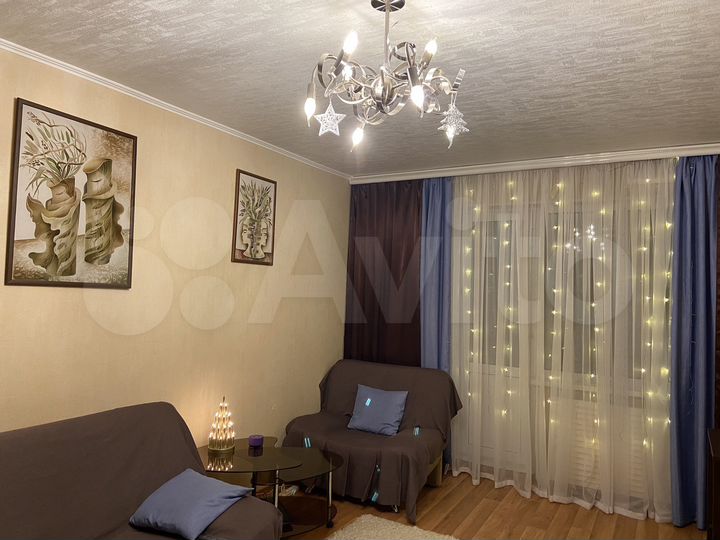 2-к. квартира, 53,3 м², 8/10 эт.