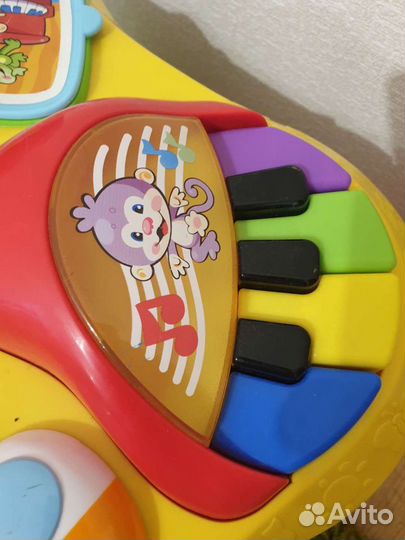 Развивающий столик fisher price