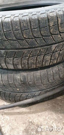 Michelin X-Ice XI3 205/55 R16