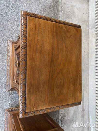 Антикварные тумбочки