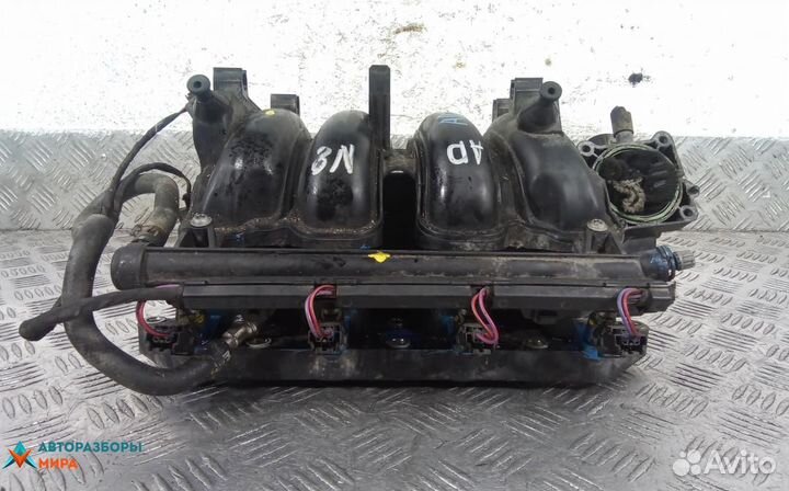 Коллектор впускной Volkswagen Golf 5 2006