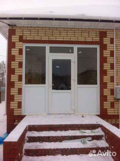 Дверь, тамбур