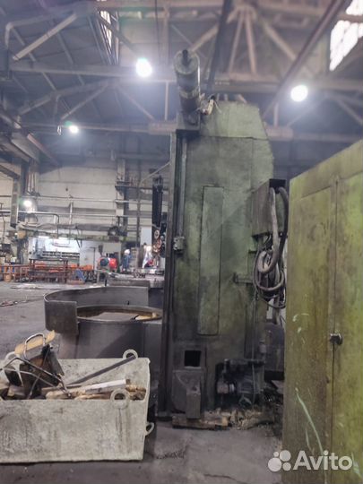 Токарно-карусельный станок 1516Ф1