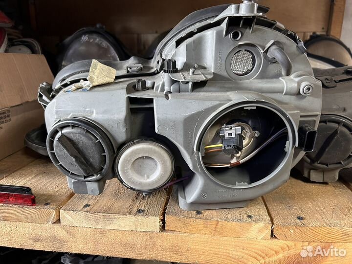 W210 фары основные