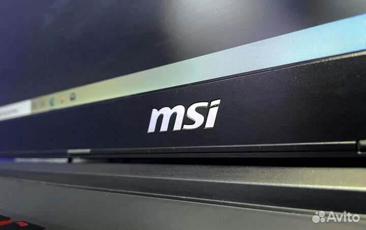 Игровой ноутбук MSI 17.3