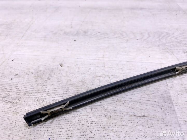 Молдинг крыши левый Kia Rio 3 седан 1.4 G4FA 2013