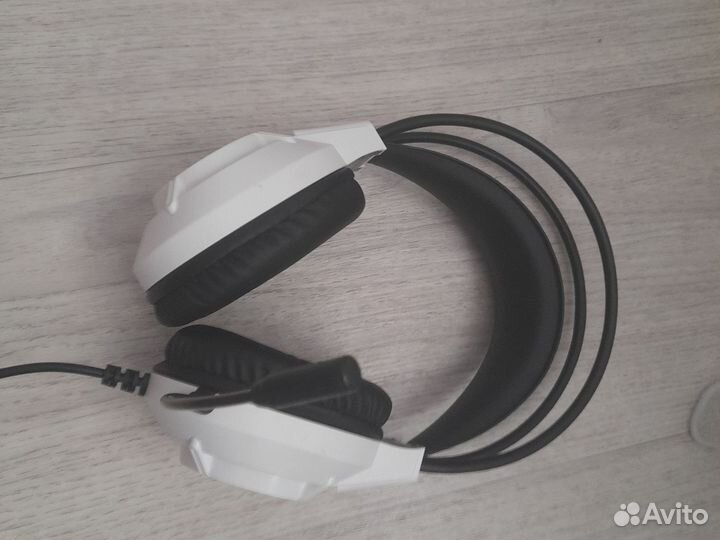 Игровые наушники