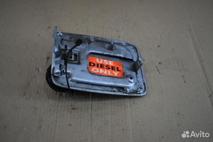 Лючок бензобака Kia Sorento 1 поколение D4CB 2002