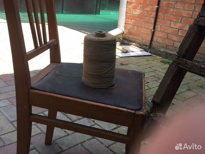 Капроновая нить