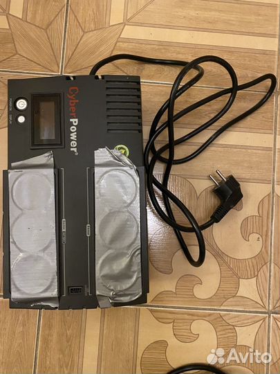 Ибп бесперебойник (Back-UPC) 2 Cyber Power и 2 APC