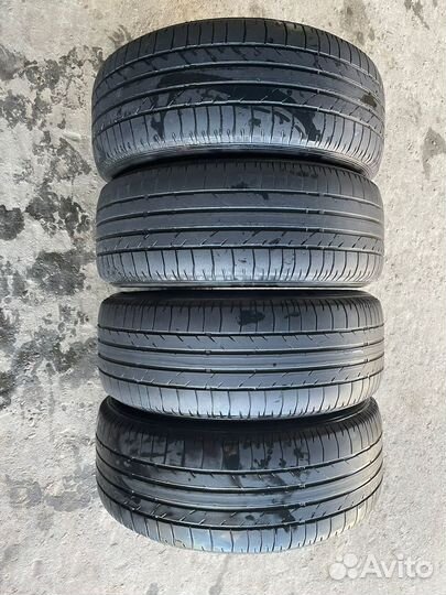 Bridgestone Potenza RE040 235/55 R17