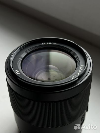 Объектив sony e mount 35 1.8