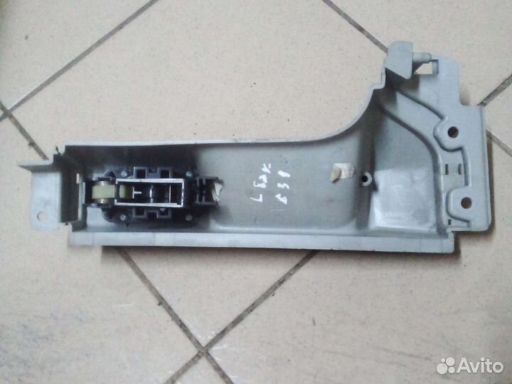 Ручка сдвижной левой двери виана 639