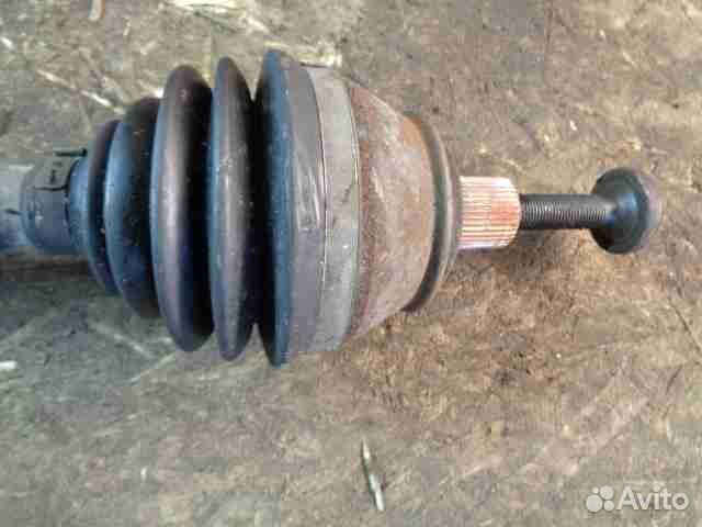 Полуось передняя L Audi A6 C6 4F0407271J