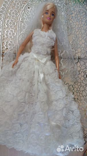 Кукла барби