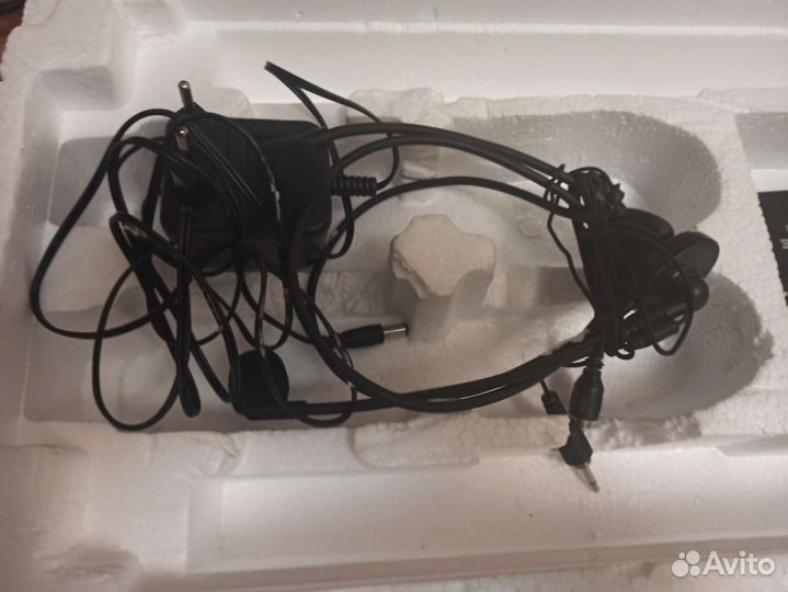 Invotone WM220H Радиомикрофоны