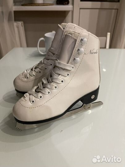 Коньки фигурные 30 размер