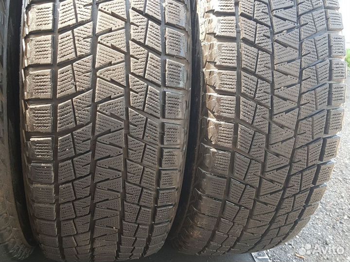 Bridgestone Blizzak DM-V1 265/65 R17