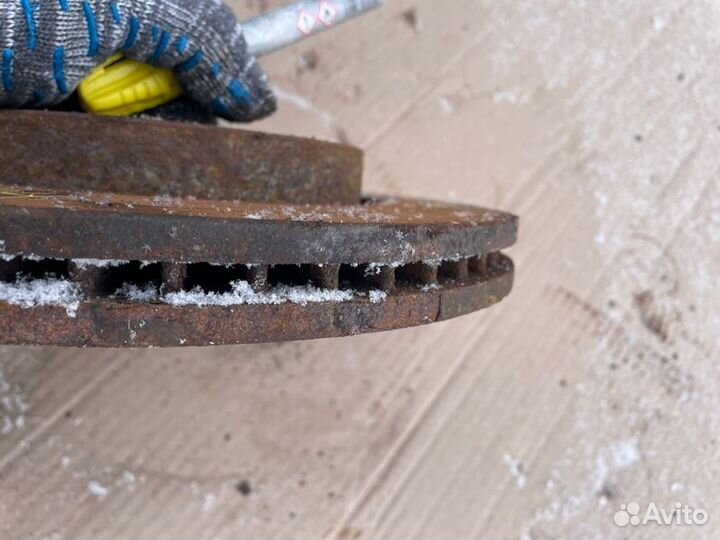 Диск тормозной передний Hyundai Tucson внедорожник