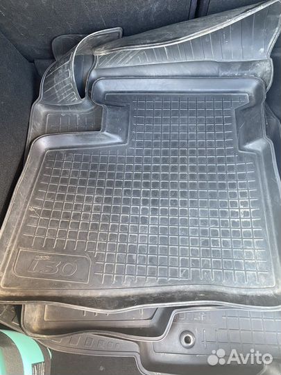 Автомобильные коврики