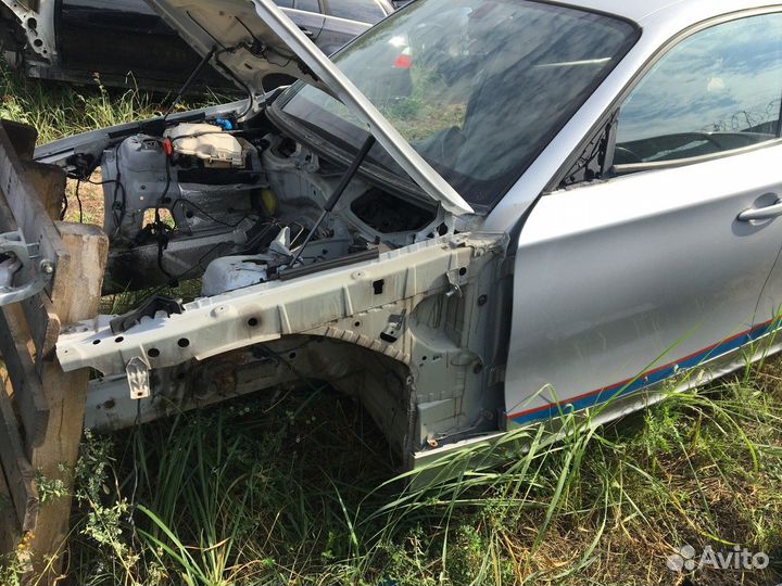 Четверть кузова передняя левая L BMW 1