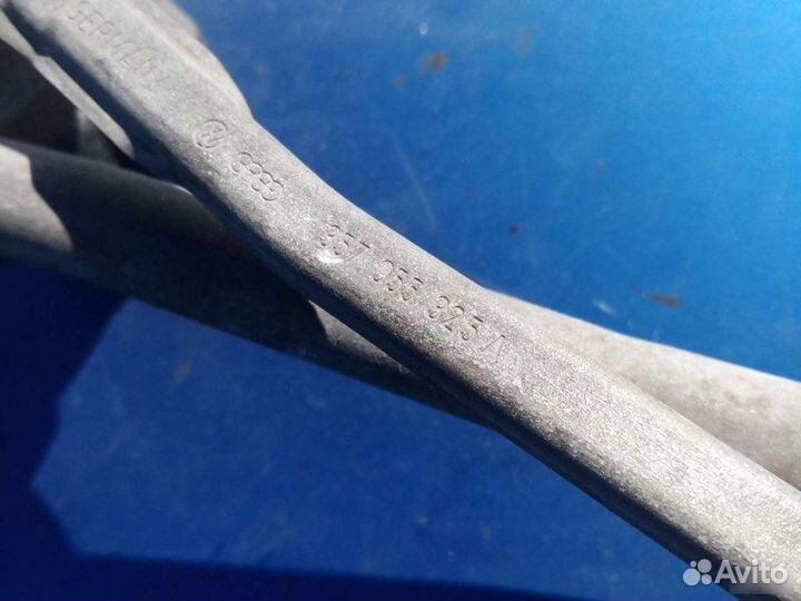 Трапеция стеклоочистителей Volkswagen Passat B3