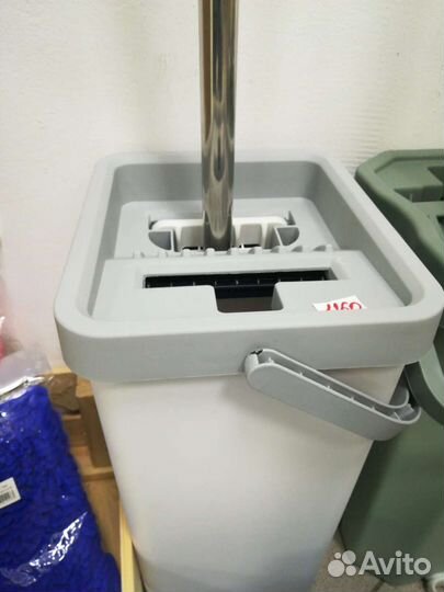 Швабра с отжимом и ведром Mop