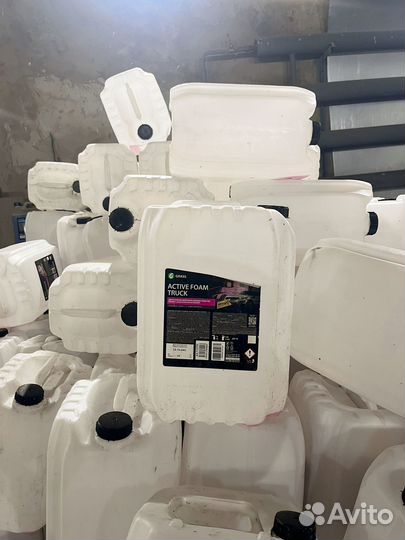 Канистра пластиковая 20 литров