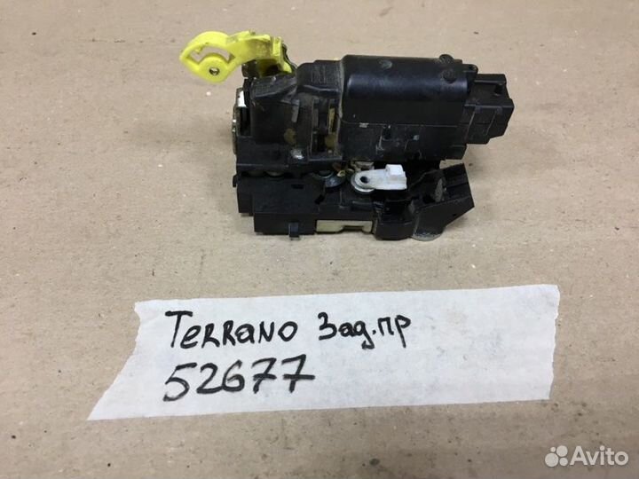 Замок двери задний правый Nissan Terrano 3 D10