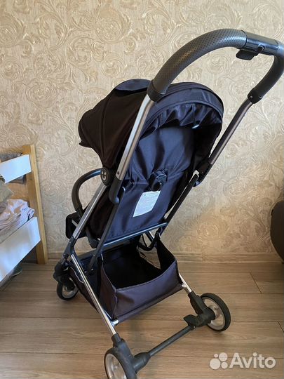 Коляска gugas