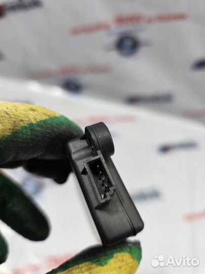 Антенна Bmw 6 E63 N62B48 2010