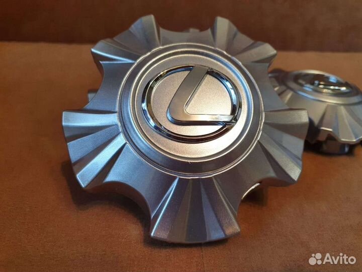 Заглушки колпачки литых дисков Lexus LX570