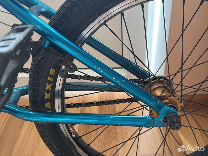 Трюковой велосипед BMX