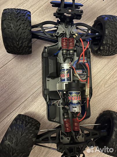 Машинка traxxas e-revo