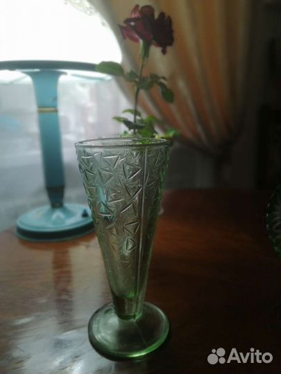 Ваза поднос рюмка урановое стекло СССР