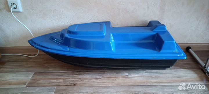 Корпус прикормочного кораблика