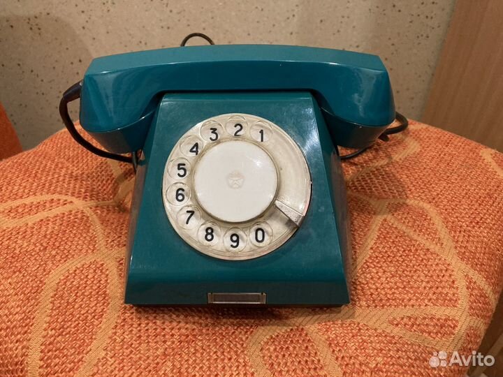 Старый телефон СССР