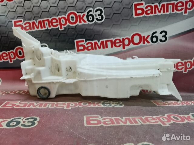 Бачок омывателя Toyota Land Cruiser 200