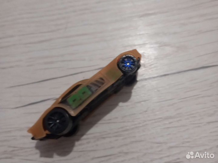 Машинка игрушачная